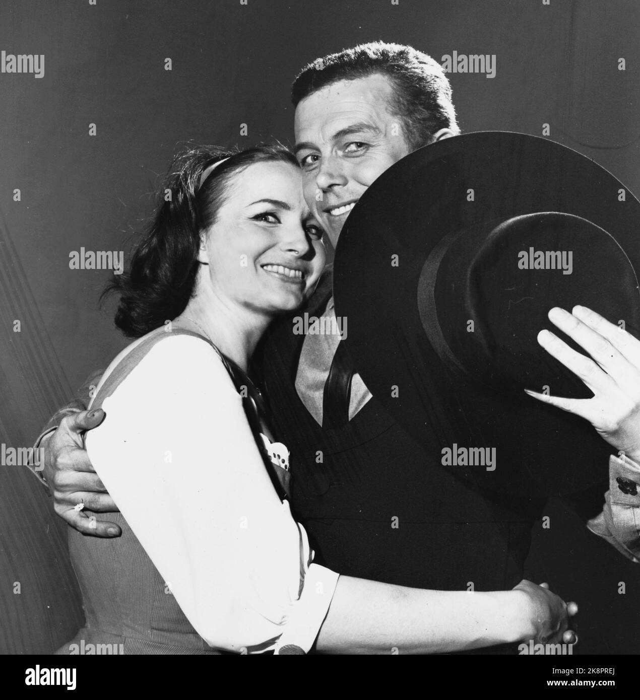 Oslo 1965. Actor Toralv Maurstad and singer Anita Thallaug in 'Fantastic Fantasticks' at Chat Noir. Maurstad with big cowboy hat. Photo Aage Storløkken Current / NTB Stock Photo
