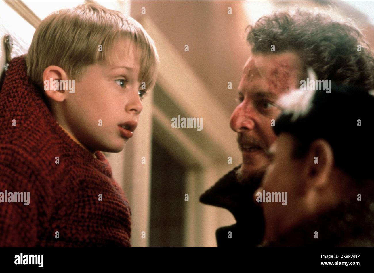 Home Alone 1990  Macaulay Culkin, Daniel Stern & Joe Pesci Stock Photo