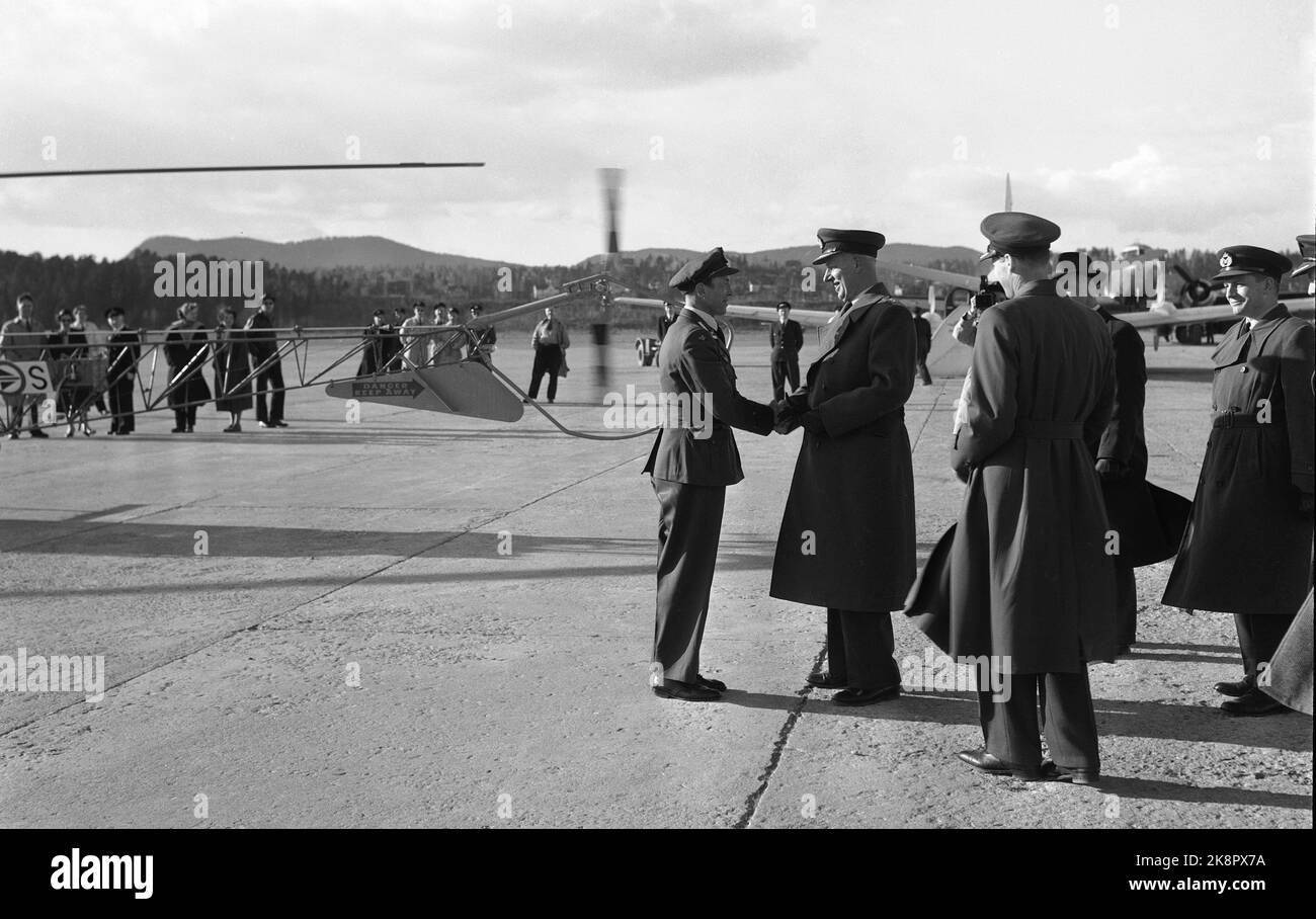 Oslo, Fornebu 19530409 Four of Norway's first six helicopters arrive Fornebu from Stockholm. The helicopters, which are of the Bell 47 type, will primarily be used for rescue service, and will be stationed at Gardermoen and Sola. In the photo, General F. Lambrecht greets the head of helicopter swing, Major Leif Hamre. Photo: NTB / NTB Stock Photo