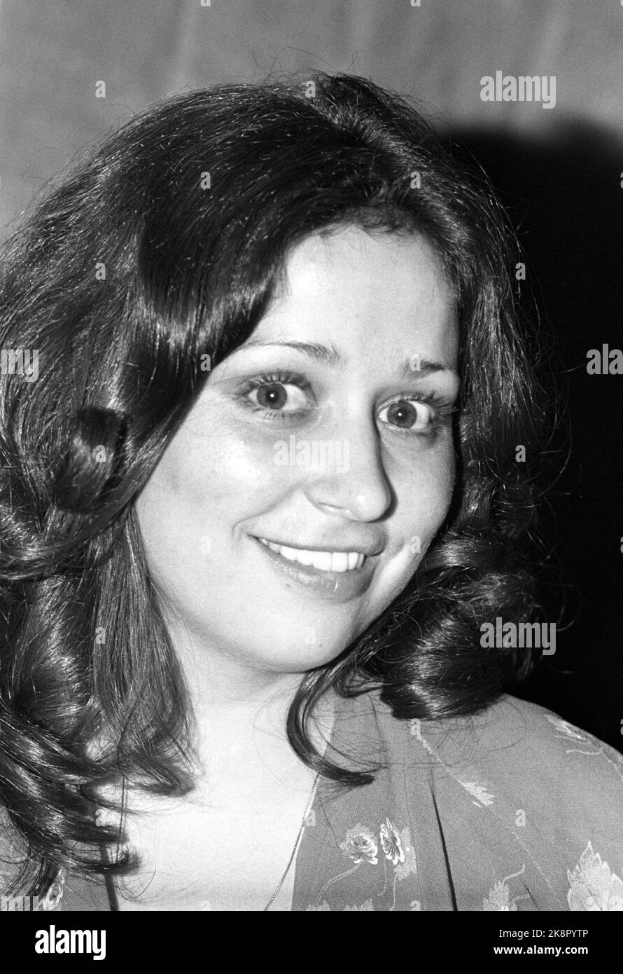 Tina charles 1976 Black and White Stock Photos & Images - Alamy