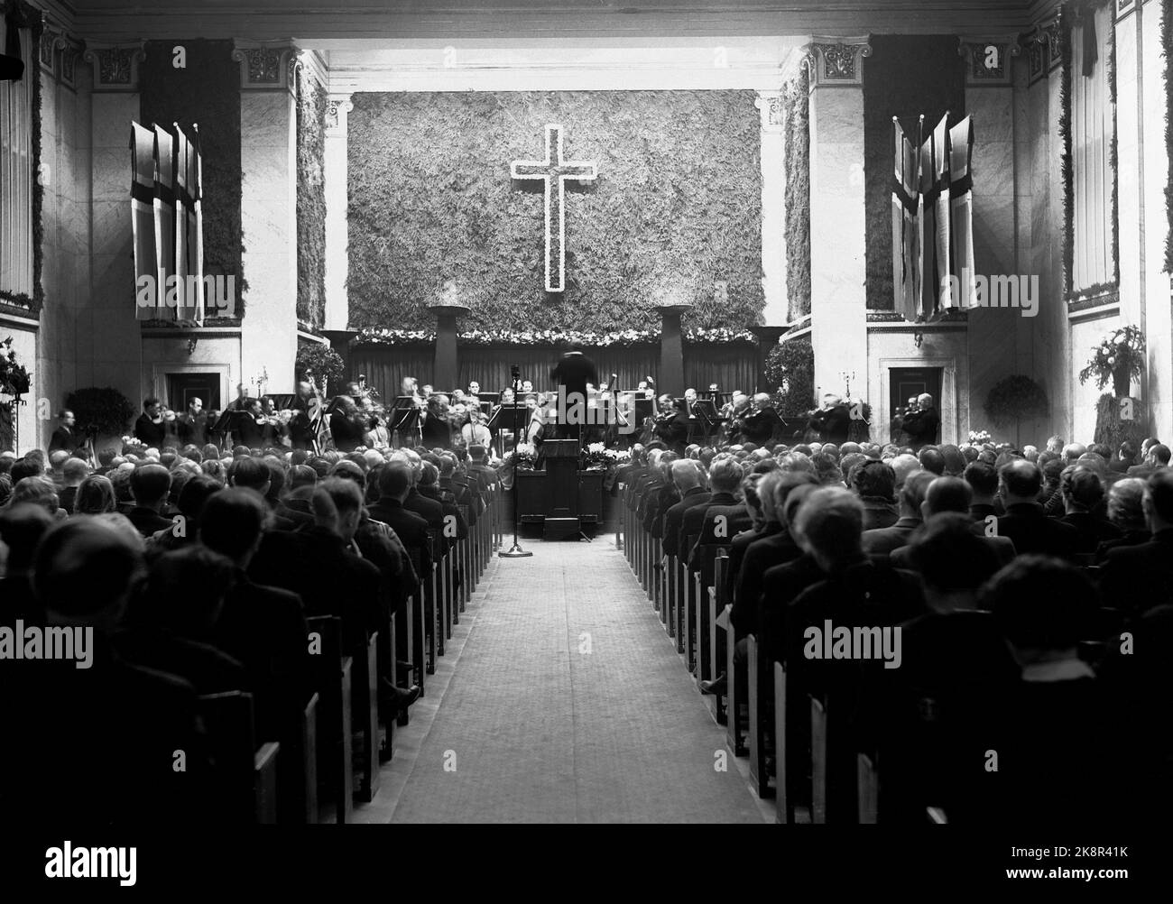 Norwegian flags photo ntb ntb memorial markings funerals hires stock