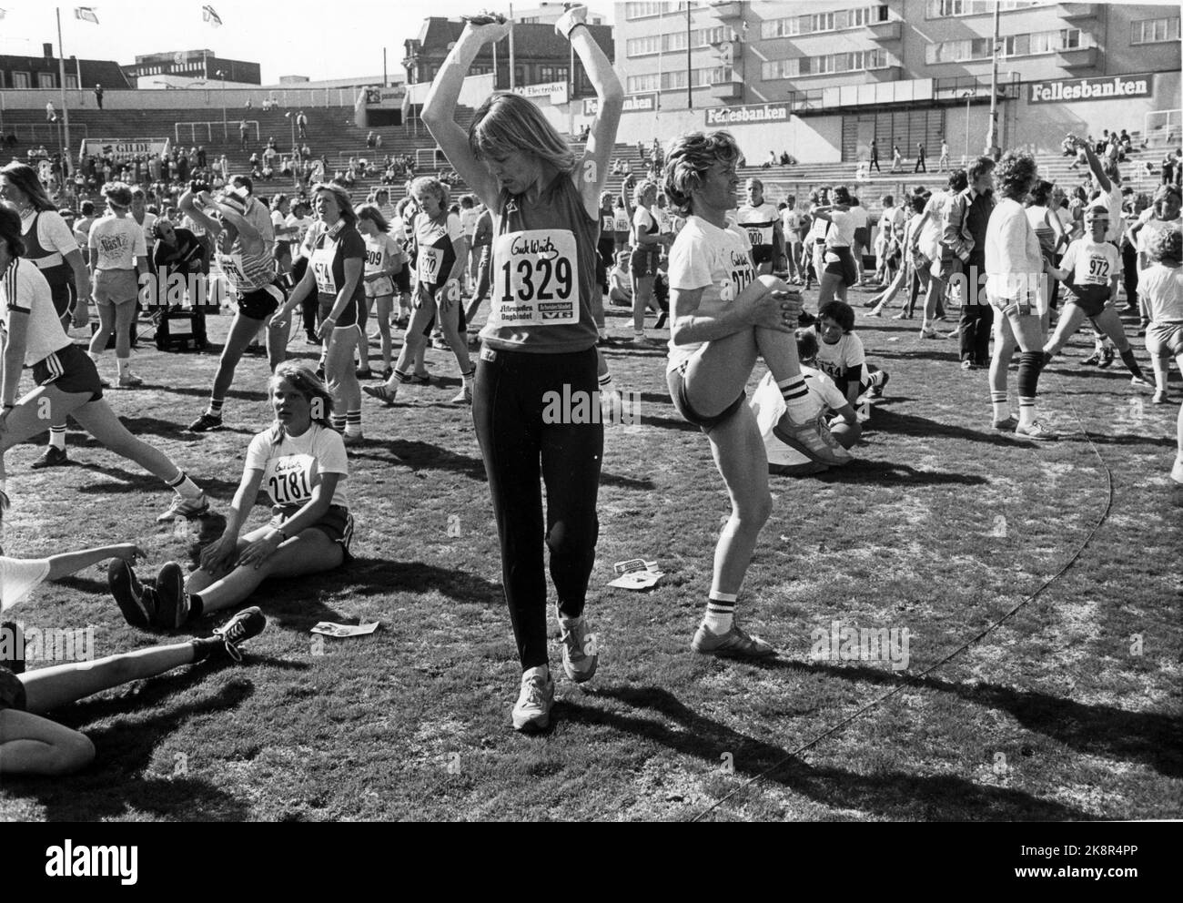 Oslo 19840512 The first Grete Waitz race gathered around 3000 participants. Here, some of the participants warm up before the race. Photo: NTB / NTB Stock Photo