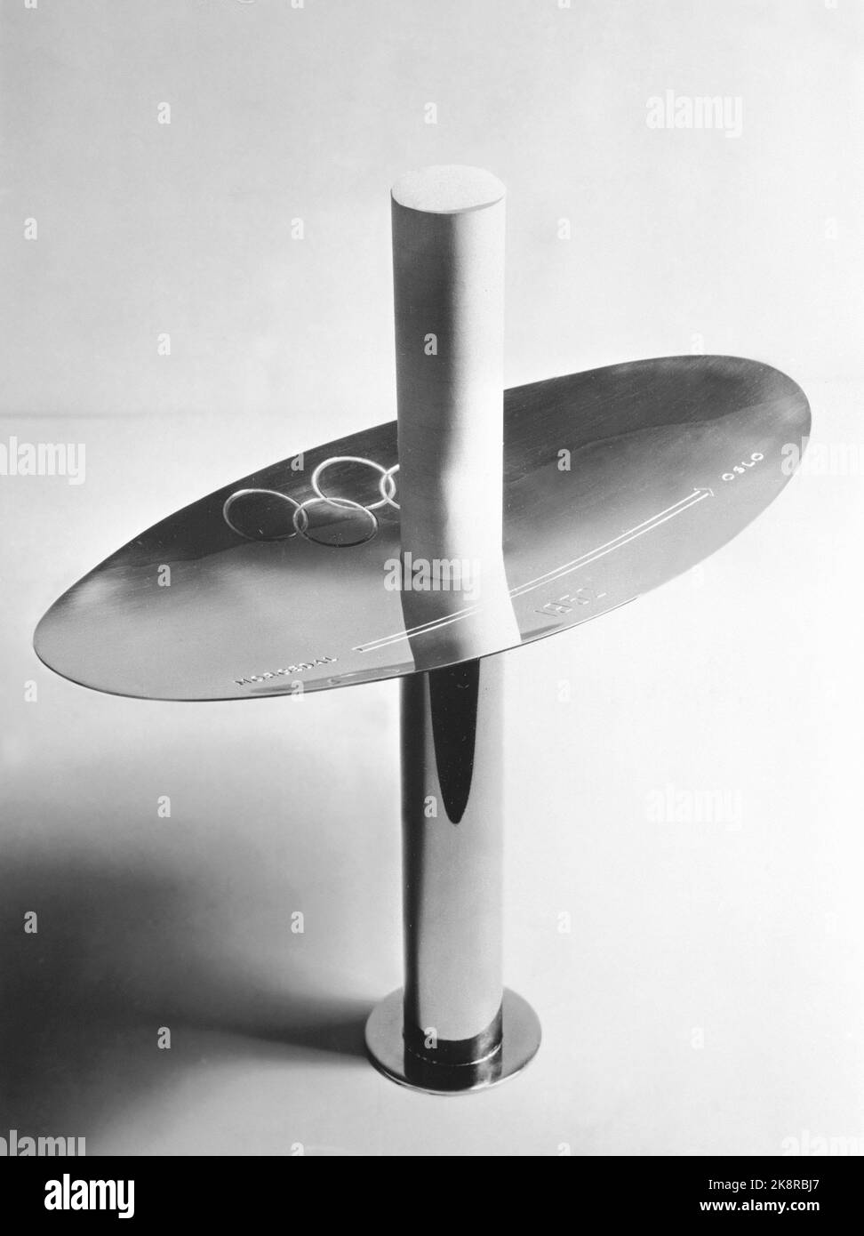 1952 olympics torch hires stock photography and images Alamy