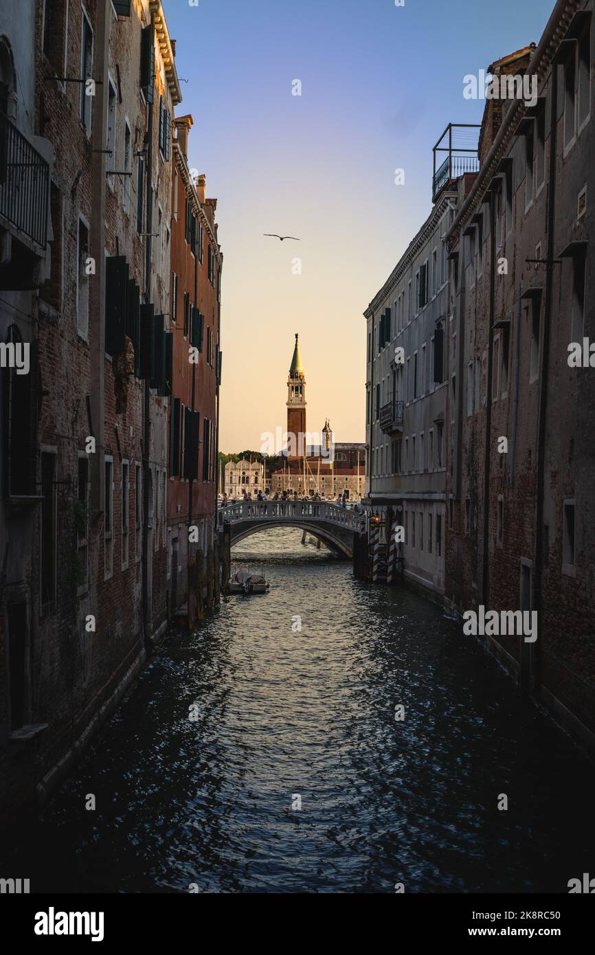 Antique bridge in venice canal hi-res stock photography and images - Alamy