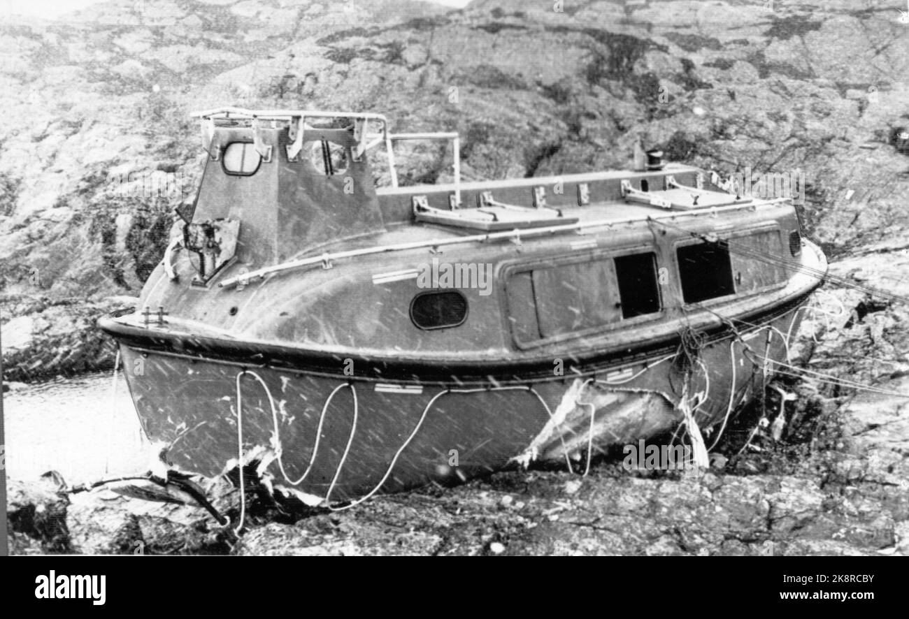 The North Sea 19760302. The drilling rig "Deep Sea teases" ground