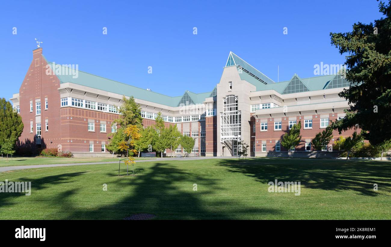 Ellensburg, WA, USA - October 17, 2022; Science Building at Central Washington University in Ellensburg Stock Photo