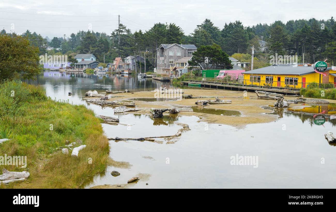Lincoln City, OR, USA - September 15, 2022; View inland along the D River in Lincoln City the worlds shortest Stock Photo