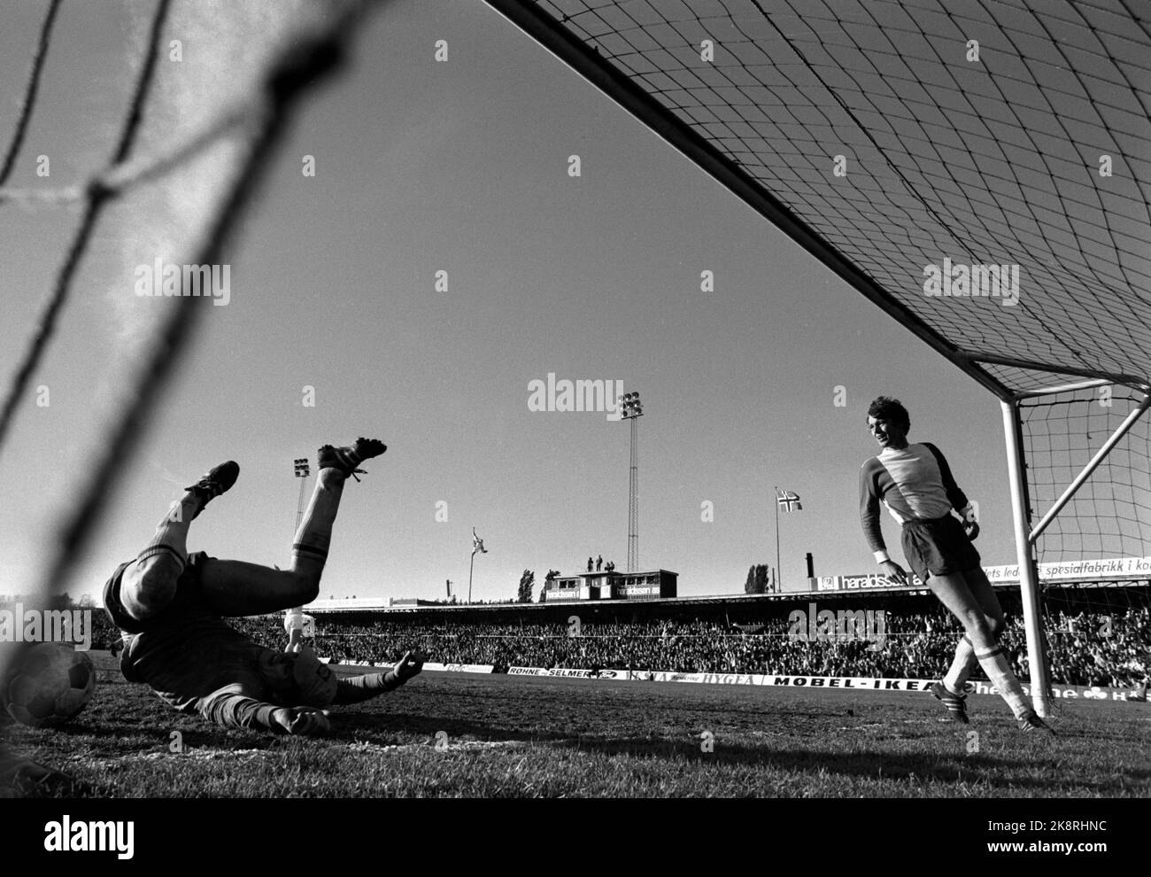 Aaserud borretzen current ntb soccer action keepers Black and White Stock  Photos & Images - Alamy