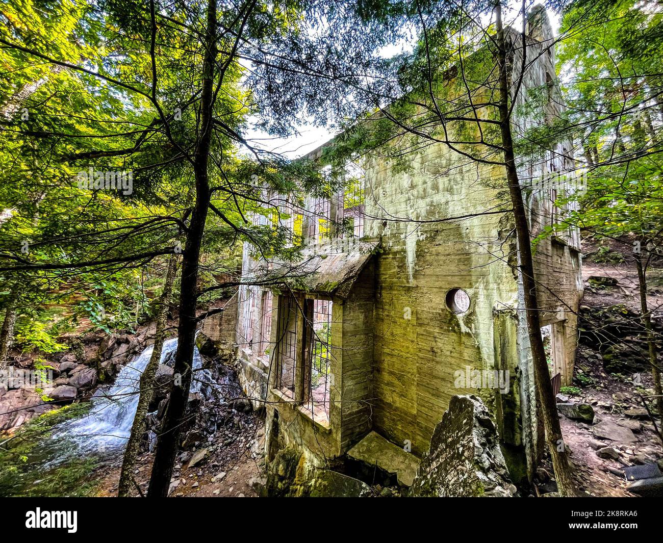 A scenic view of the Carbide Willson Ruins found in a forest Stock Photo