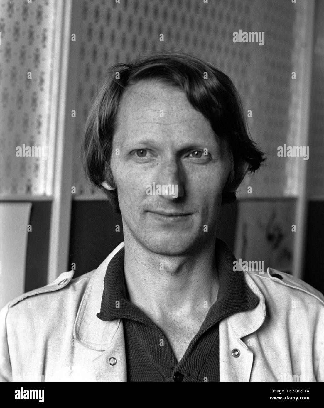 Oslo August 1971 Drawer Finn Graff, known for his caricatures and political newspaper drawings. Photo: Storløkken / Current / NTB Stock Photo