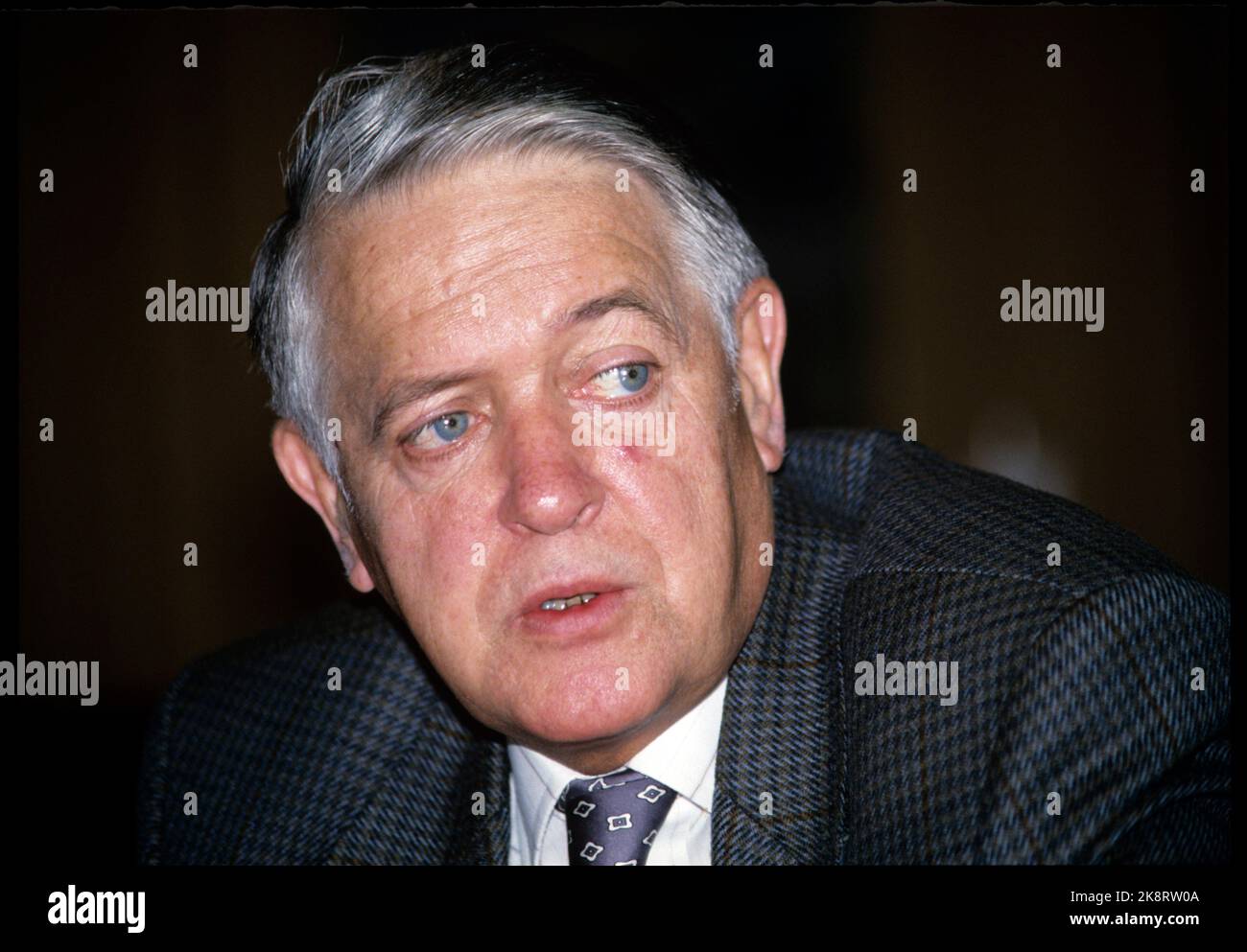 Oslo 19930318 Central Bank Governor Hermod Skånland photographed in his