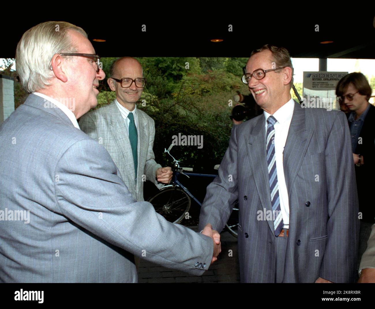 Jan p syse t v hires stock photography and images Alamy