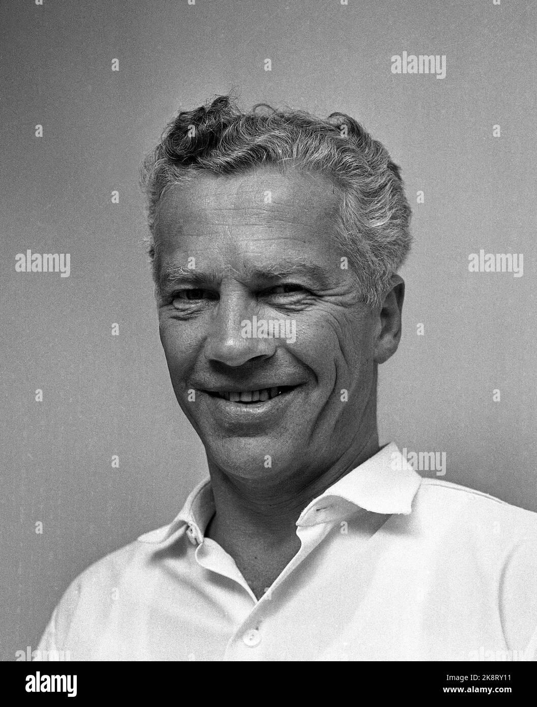 Oslo 19690602 Journalist Turn Commentator In Nrk Paal Clasen Photo Hi