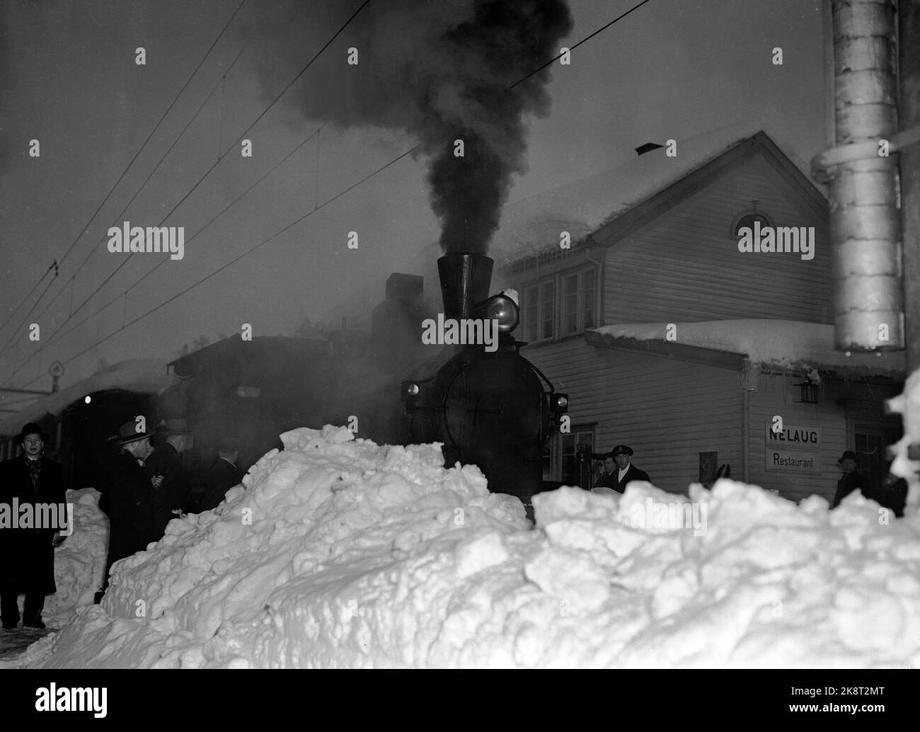 Nelaug station 19510207 Strong snowfall over the southern part of the