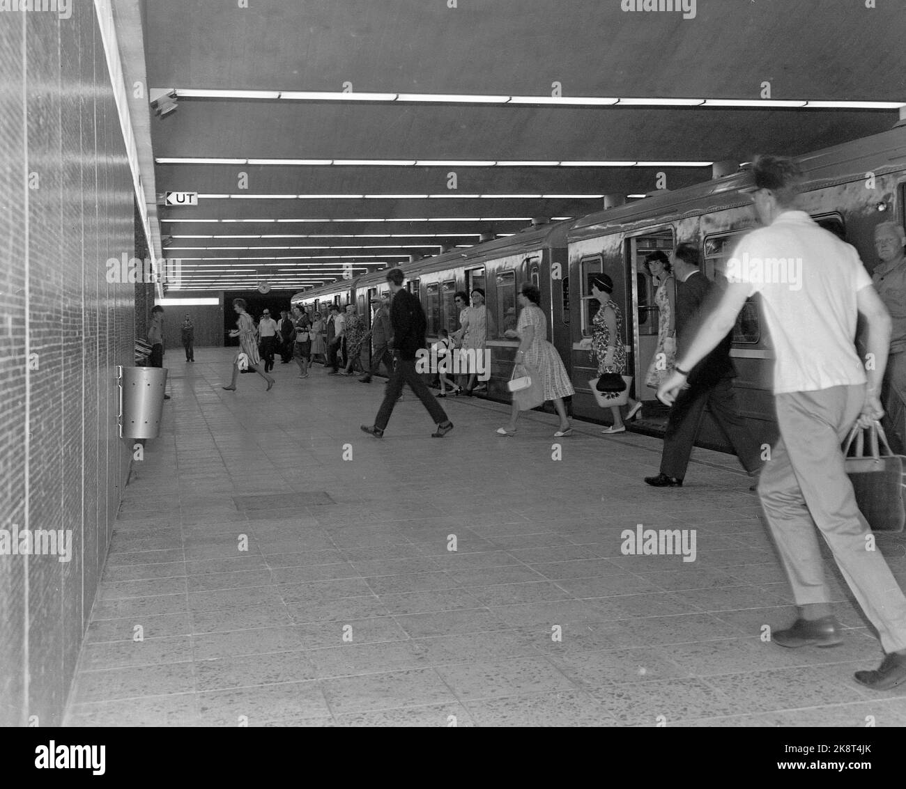 oslo-19660615-oslo-s-new-subway-tunnel-track-is-officially-opened