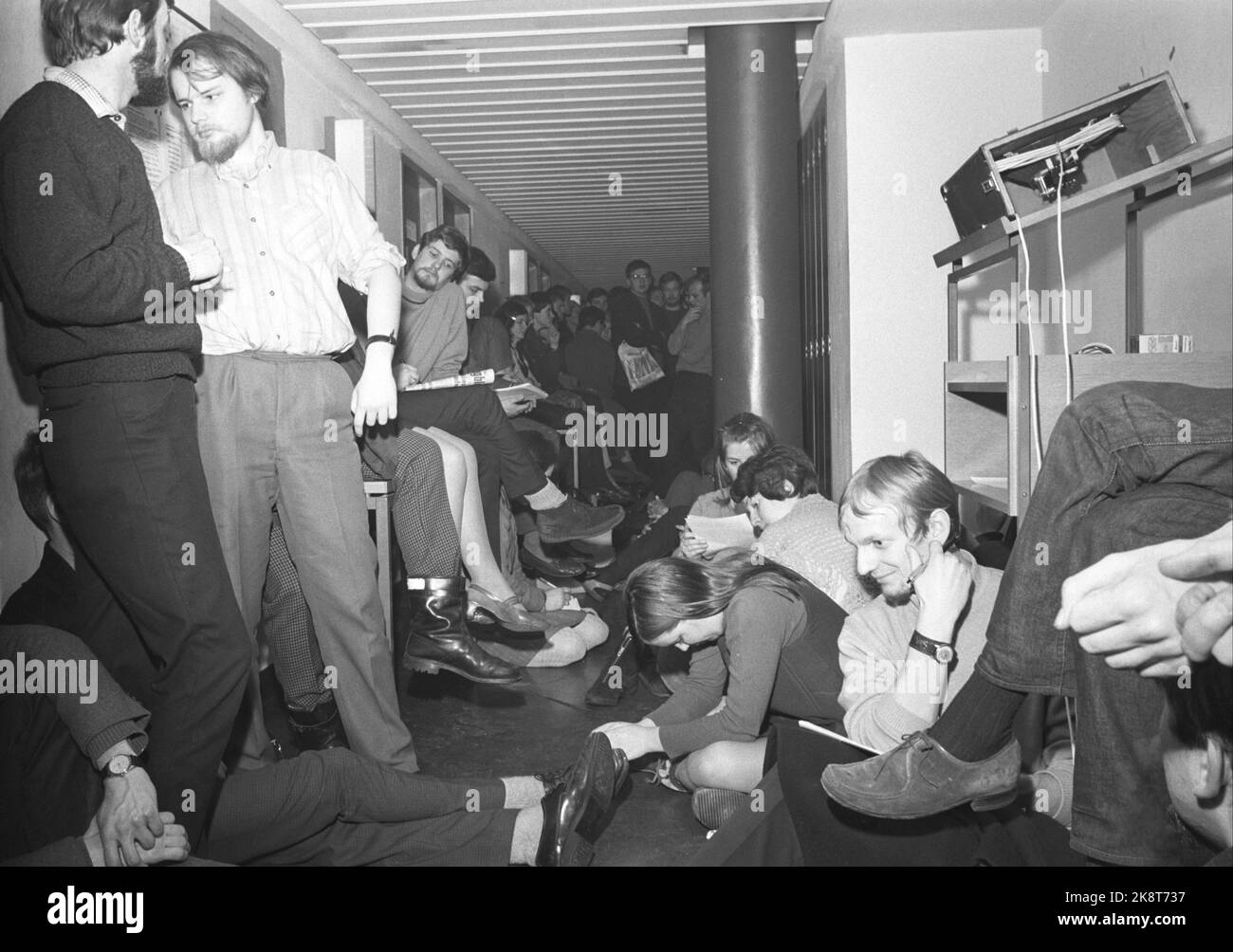 Oslo February 1, 1969. The philosophy students at Blindern in Oslo in full rebellion. Here students in the hallway listen to appeals via speakers, as everyone did not fit inside the hall. Photo: Ivar Aaserud / Current / NTB Stock Photo