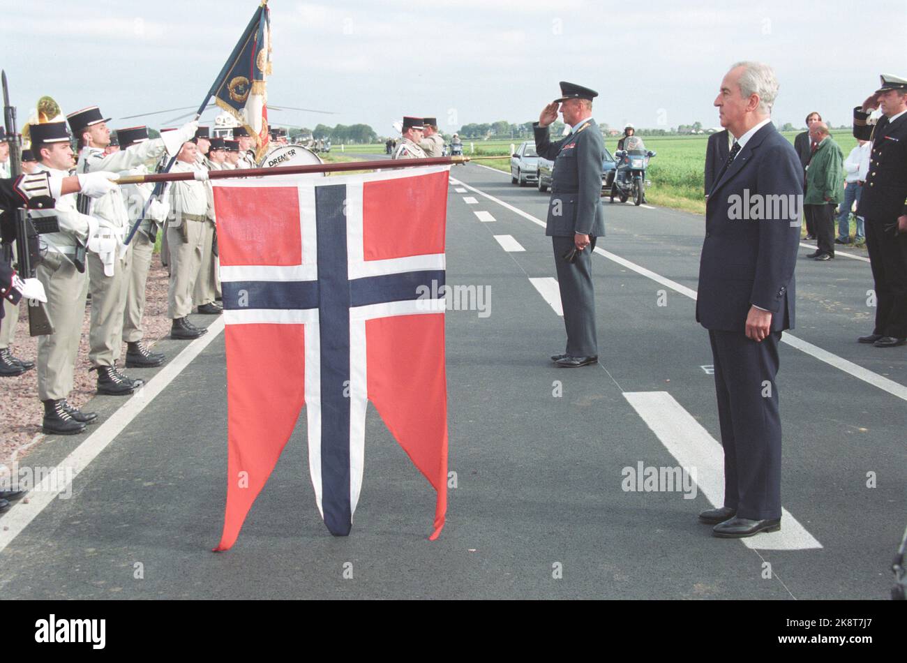 VillonslesBuissons, Normandie 19940606. Memory holiday, 50 years ago DDay in Normandy. King