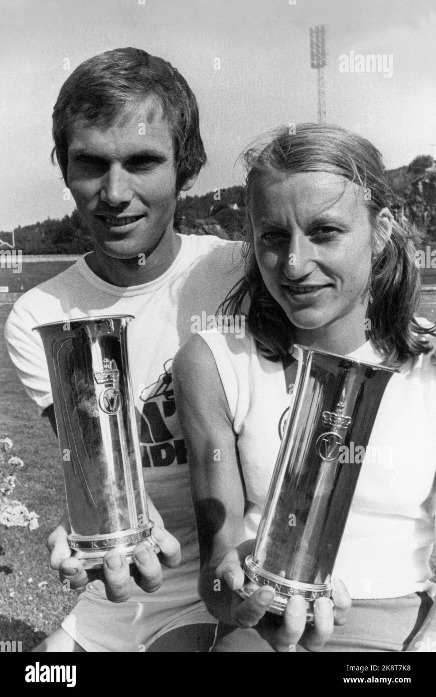 NM in athletics 1975. Royal trophies to Knut Børø and Grete Waitz. Photo: NTB / NTB Stock Photo