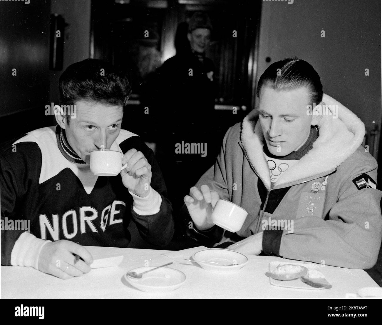 Oslo 19520217 Olympic Winter Games, skating, 5000 meters at Bislett