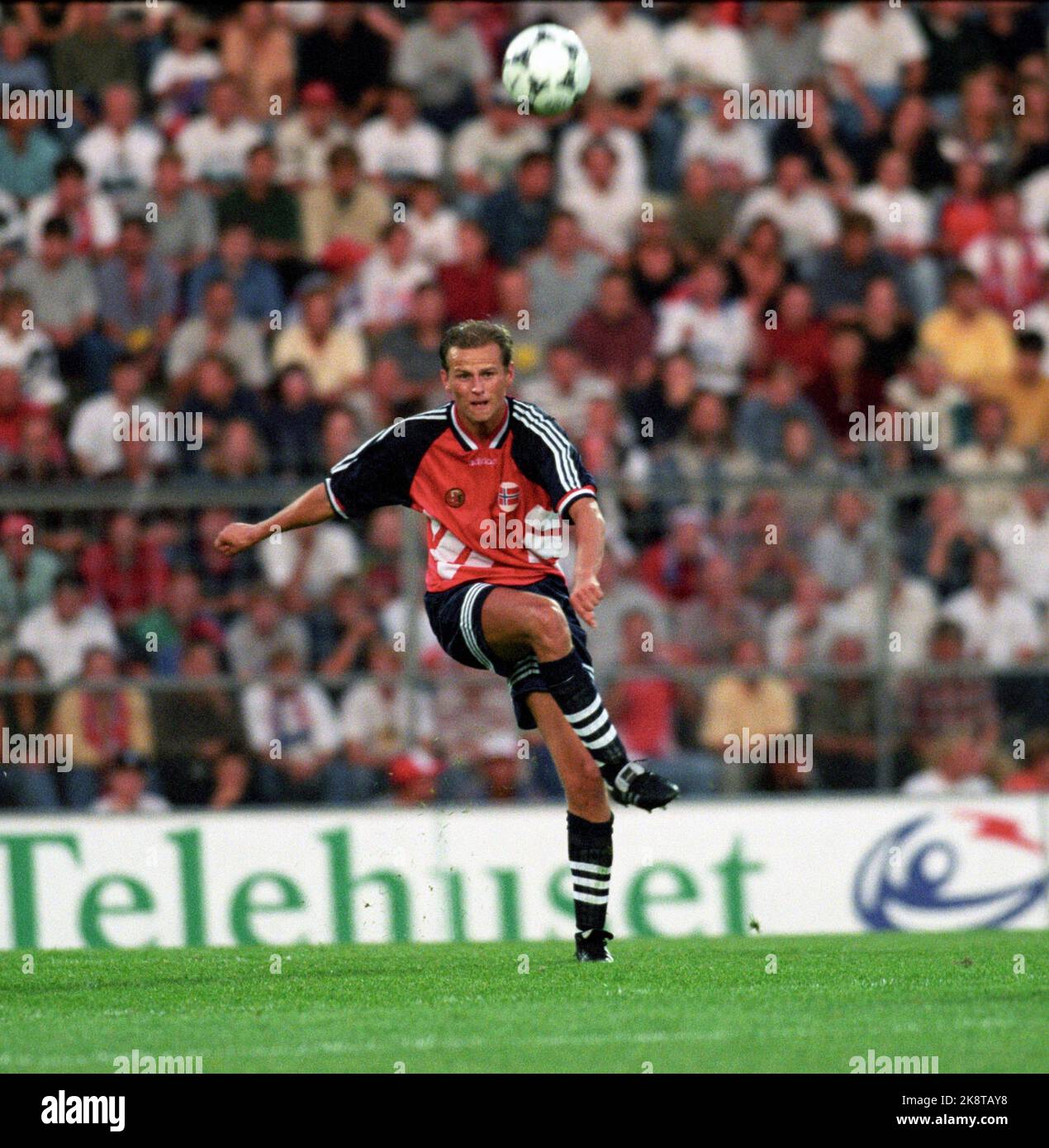 Oslo 19950815 Football St le Solbakken In Action In The European oslo-19950815-football-st-le-solbakken-in-action-in-the-european
