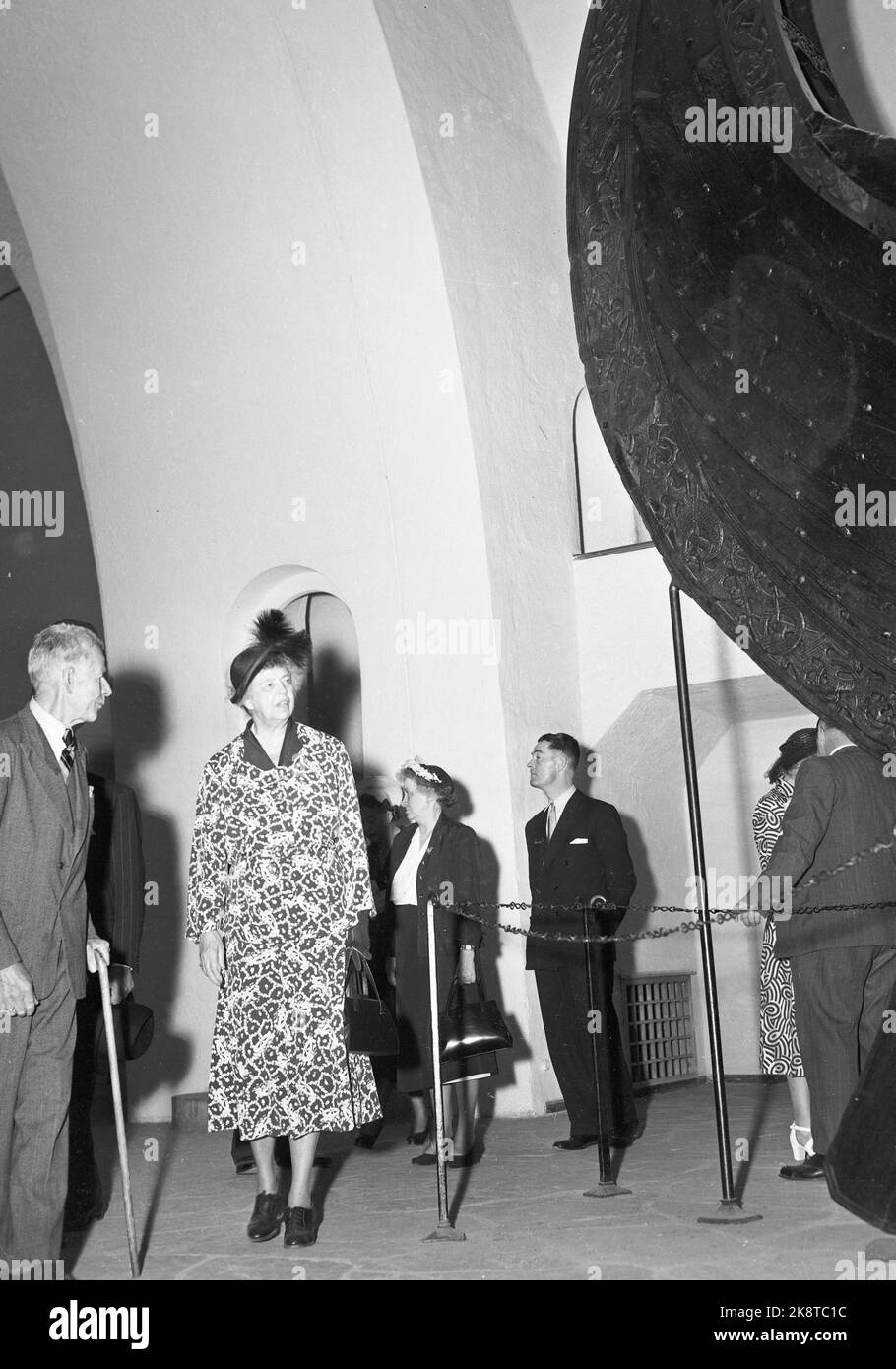 Bygdøy, Oslo 19500606. Eleanor Roosevelt is in Oslo to unveil the statue of her husband Frankelin D. Roosevelt. Here Eleanor Roosevelt is visiting the Viking Ship Museum at Bygdøy. Photo: NTB / NTB Stock Photo