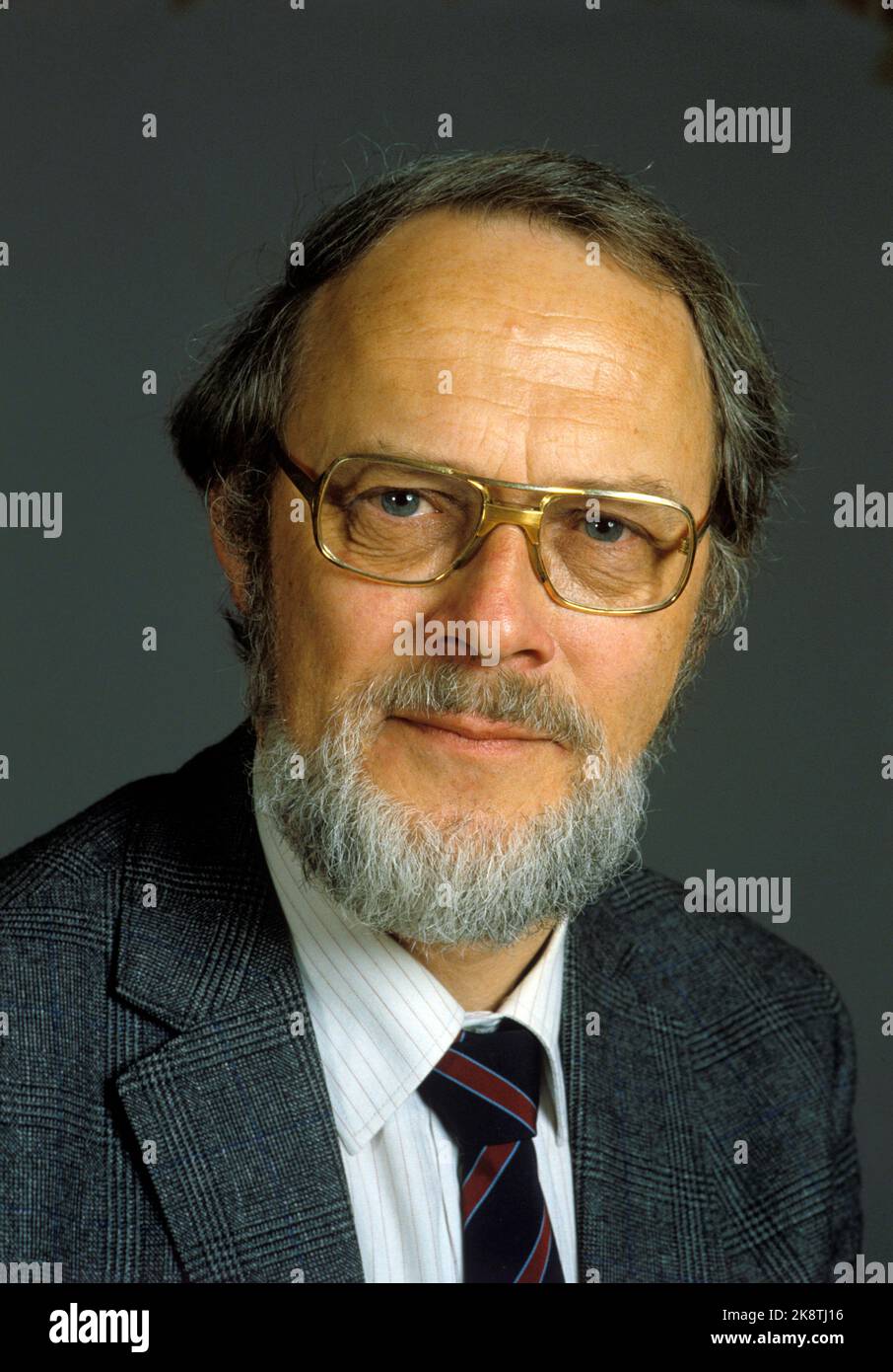 Portrait photo inge gjellesvik ntb alone portrait hires stock