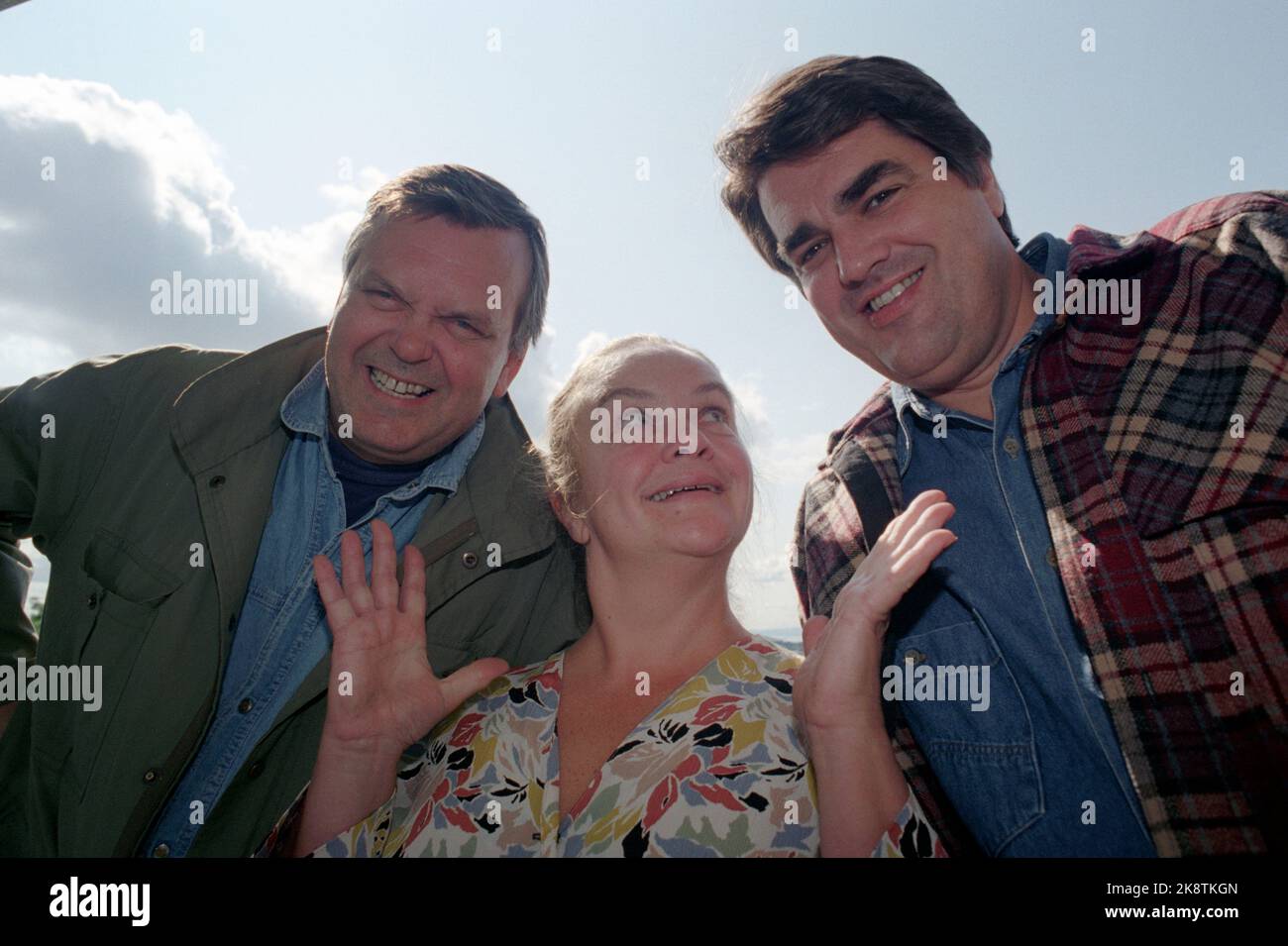 Oslo 19940823: Scout playing Anne Marit Jacobsen flanked by colleague Per Jansen (TV) and program manager Alf Tande Petersen during the launch of NRK's autumn initiative 'Up with Norway'. (Photo: Helge Hansen / NTB / NTB Stock Photo