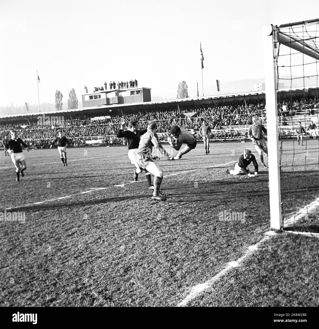 Oslo, 19651031. Ullevaal Stadium. Skeid- Frigg. 1-1. Cup final in football. This is from the second match. Here is Skeid's keeper Kjell Kaspersen in action. There were only 8800 spectators at the second fight in the final this year. Photo: Erik Thorberg/NTB Stock Photo