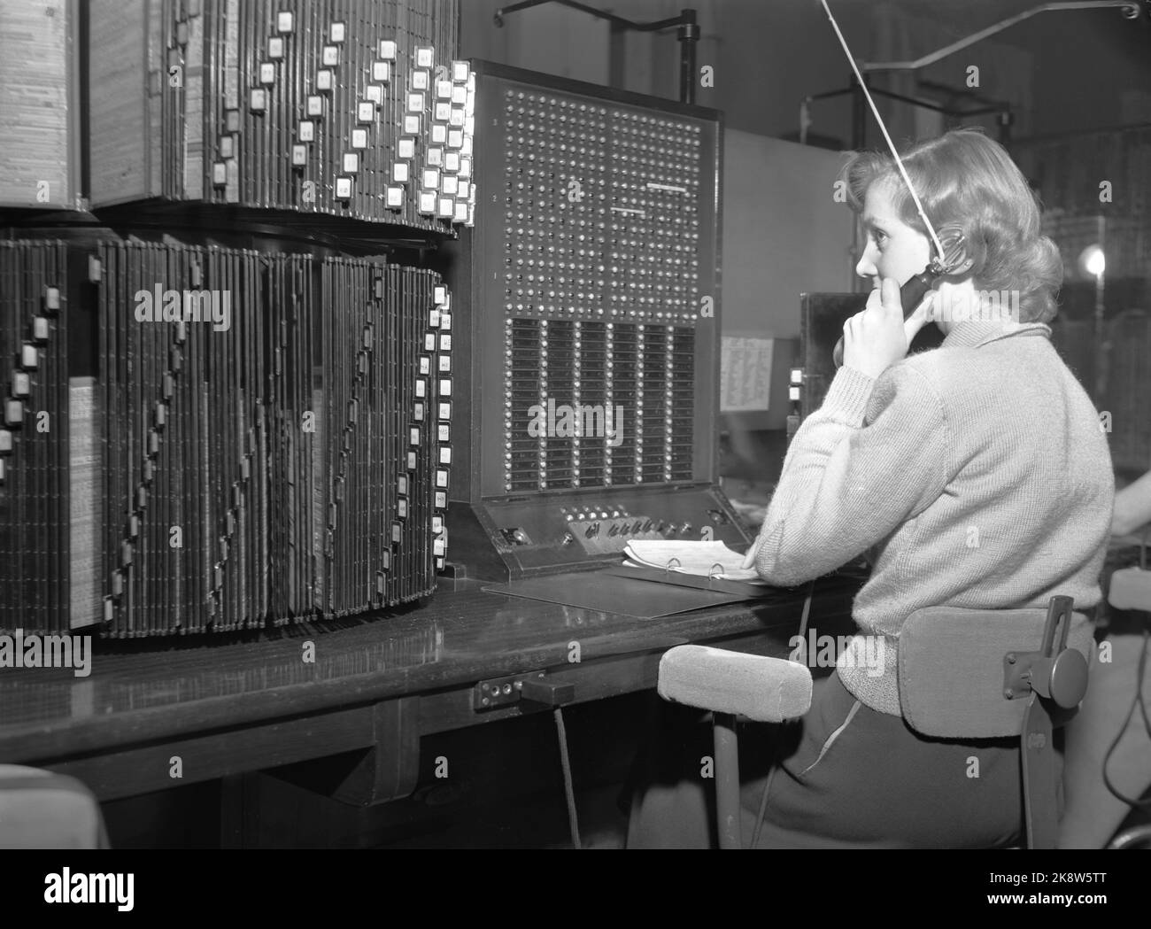 How Do Old Fashioned Switchboards Work