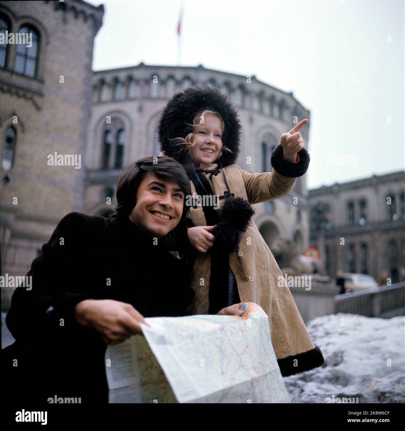 Oslo 19720803 Artist Anita Hegerland with the German singer Roy Black. The  two sang in many records together. Here the two together, in front of the  Storting. Roy Black died in 1991.