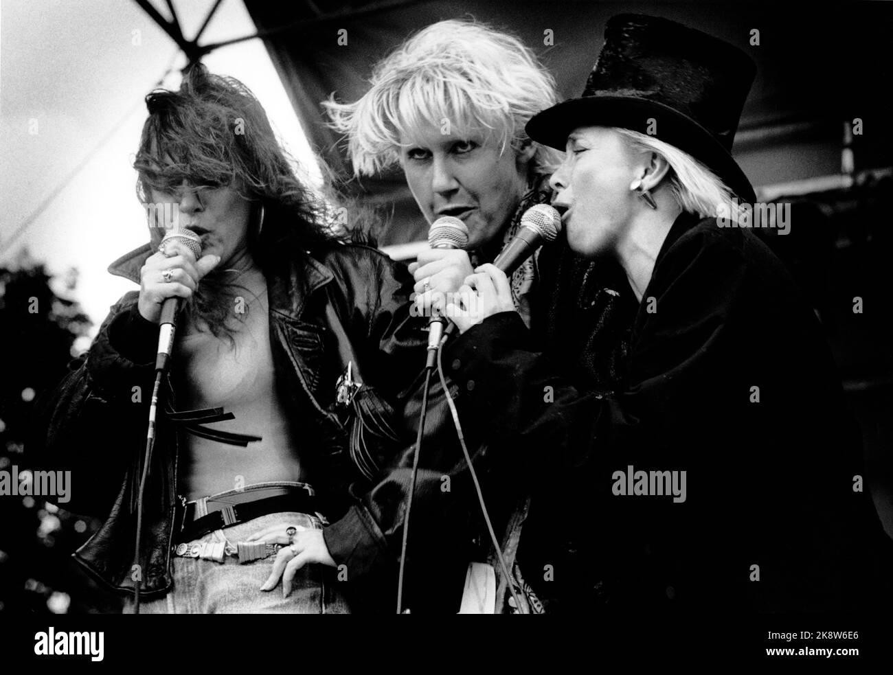 30.07.1988 Musician Anne Grete Preus (in the middle) The Norwegian Forum opened. Photo: Nina Eirin Rangøy / NTB Stock Photo