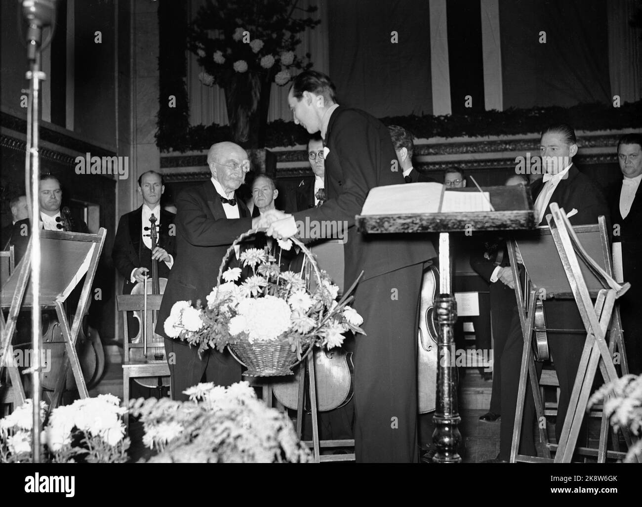 Oslo 194116 composer Christian Sinding has a concert in the University