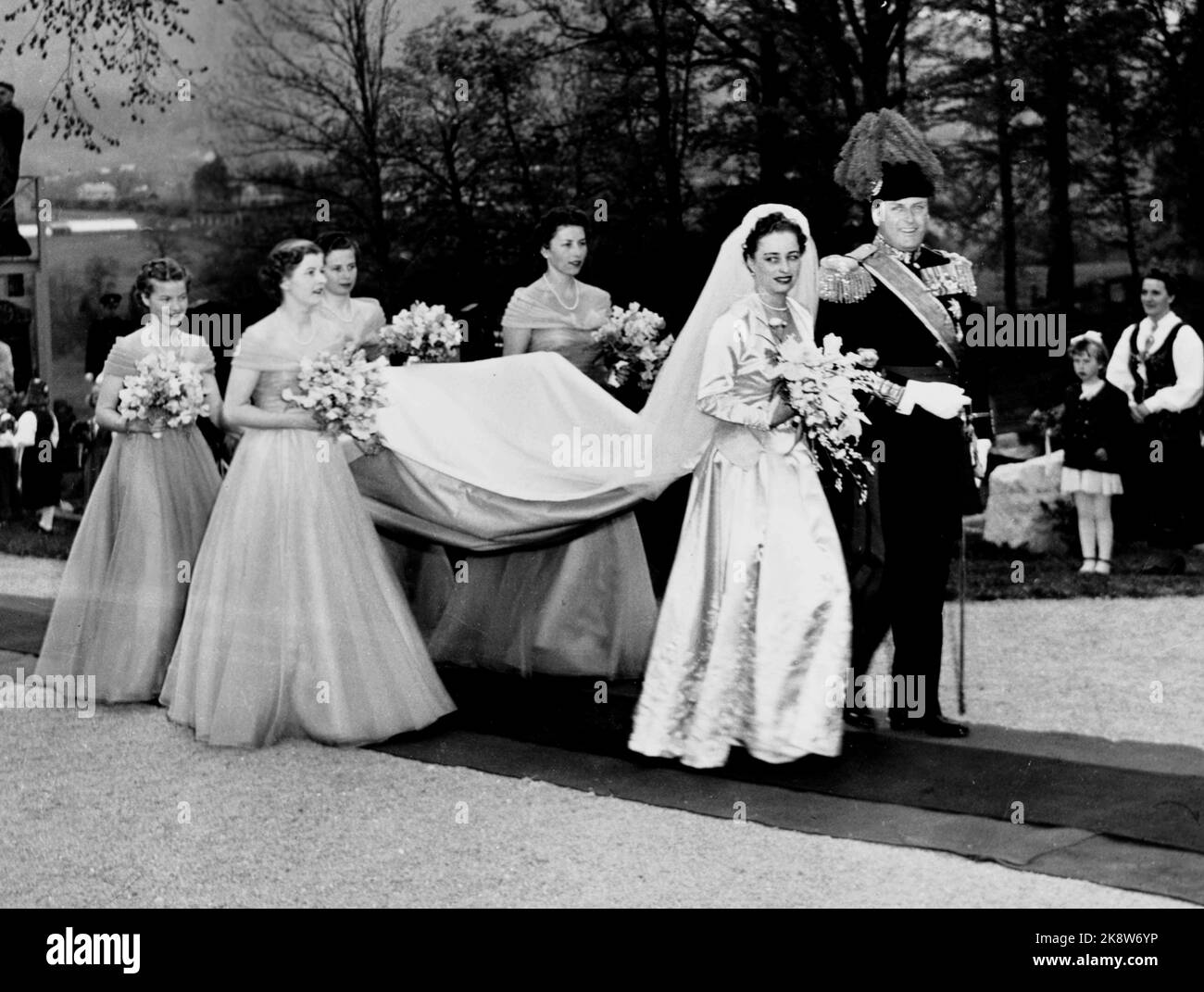 Princrss Ragnhild Asker 19530515: Royal wedding - Princess Ragnhild and shipowner Erling ...