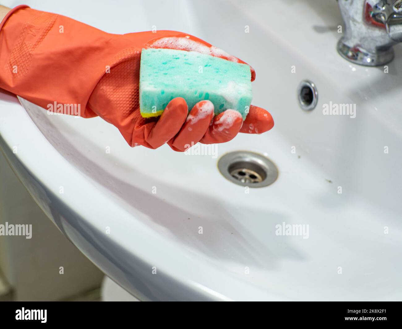 Cleanliness hygiene sponge foam hi-res stock photography and images - Alamy
