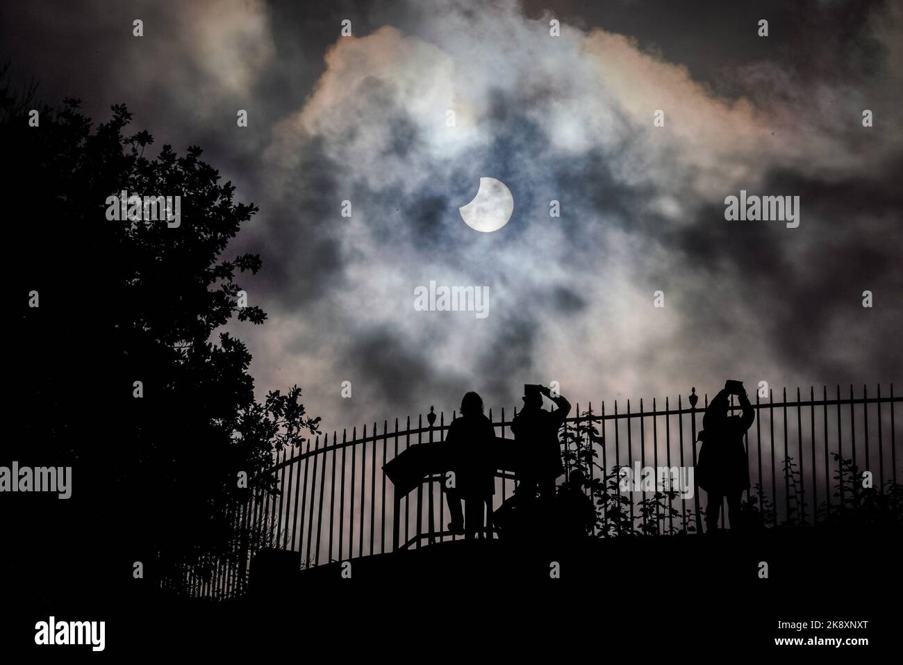 London, UK. 25th October, 2022. UK Weather Partial solar eclipse, seen