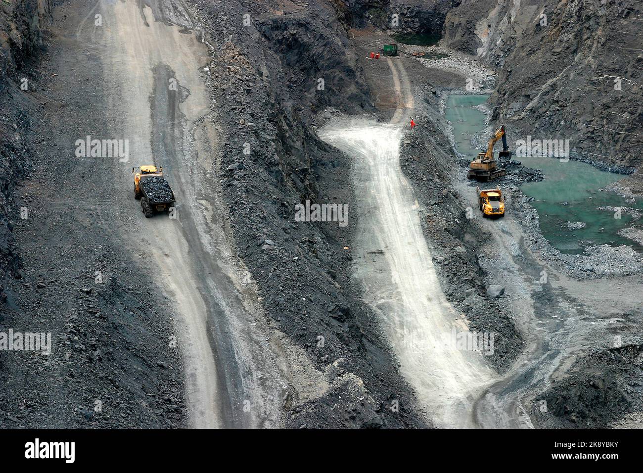 Ghana manganese company hires stock photography and images Alamy