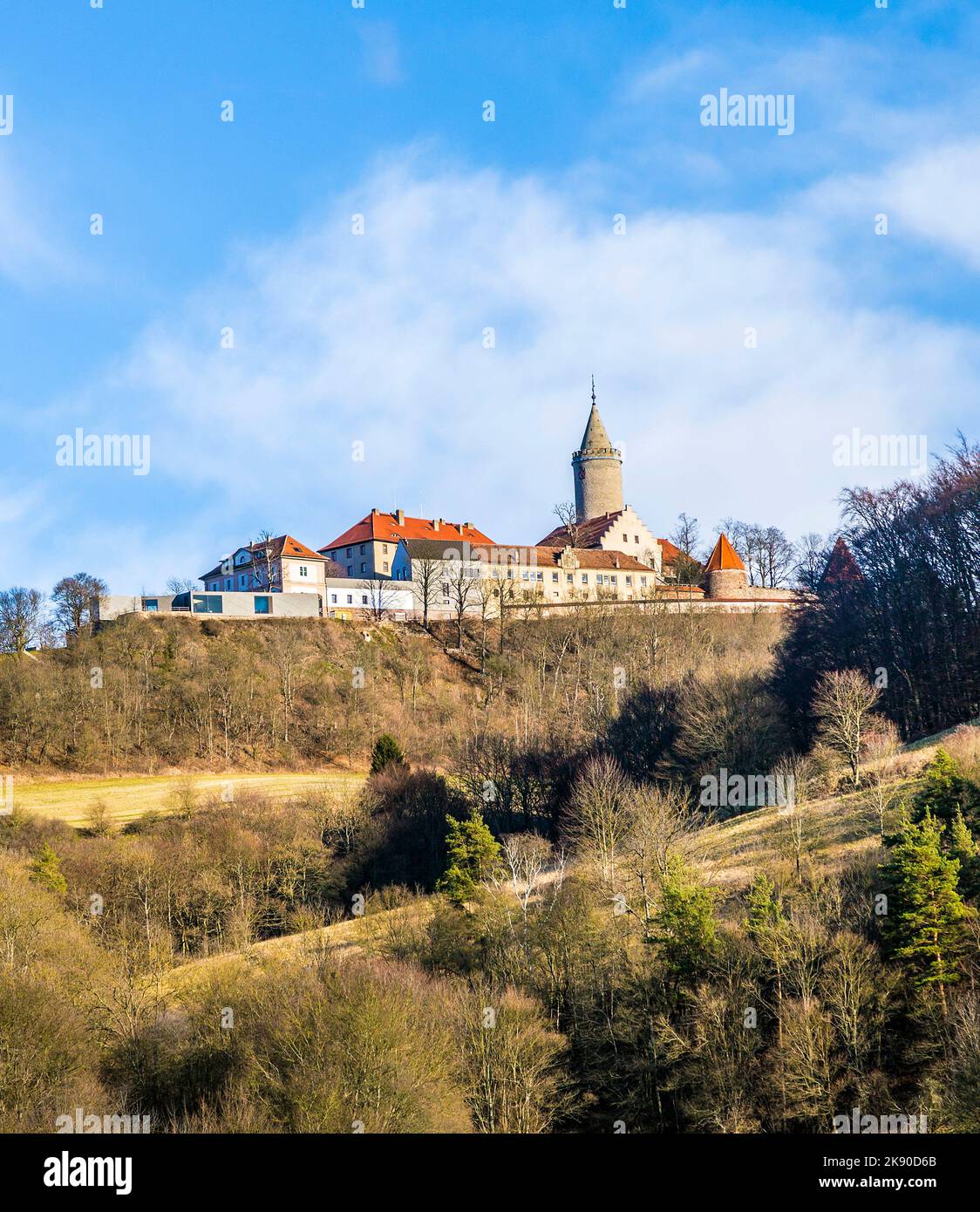 KAHLA, GERMANY - JAN 10, 2016: famous medieval Leuchtenburg near Kahla under blue sky. The Leuchtenburg was first mentionned in 1221 and is also calle Stock Photo