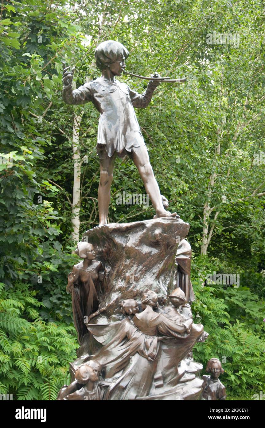 Peter Pan Statue Hyde Park London Uk Stock Photo Alamy