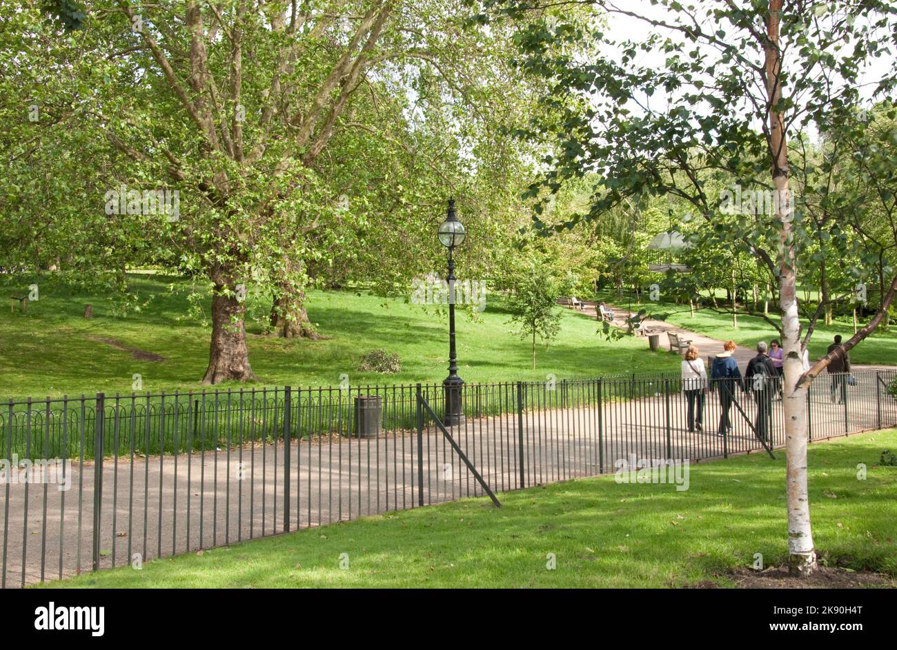 Walkways, Hyde Park, London, UK Stock Photo Alamy