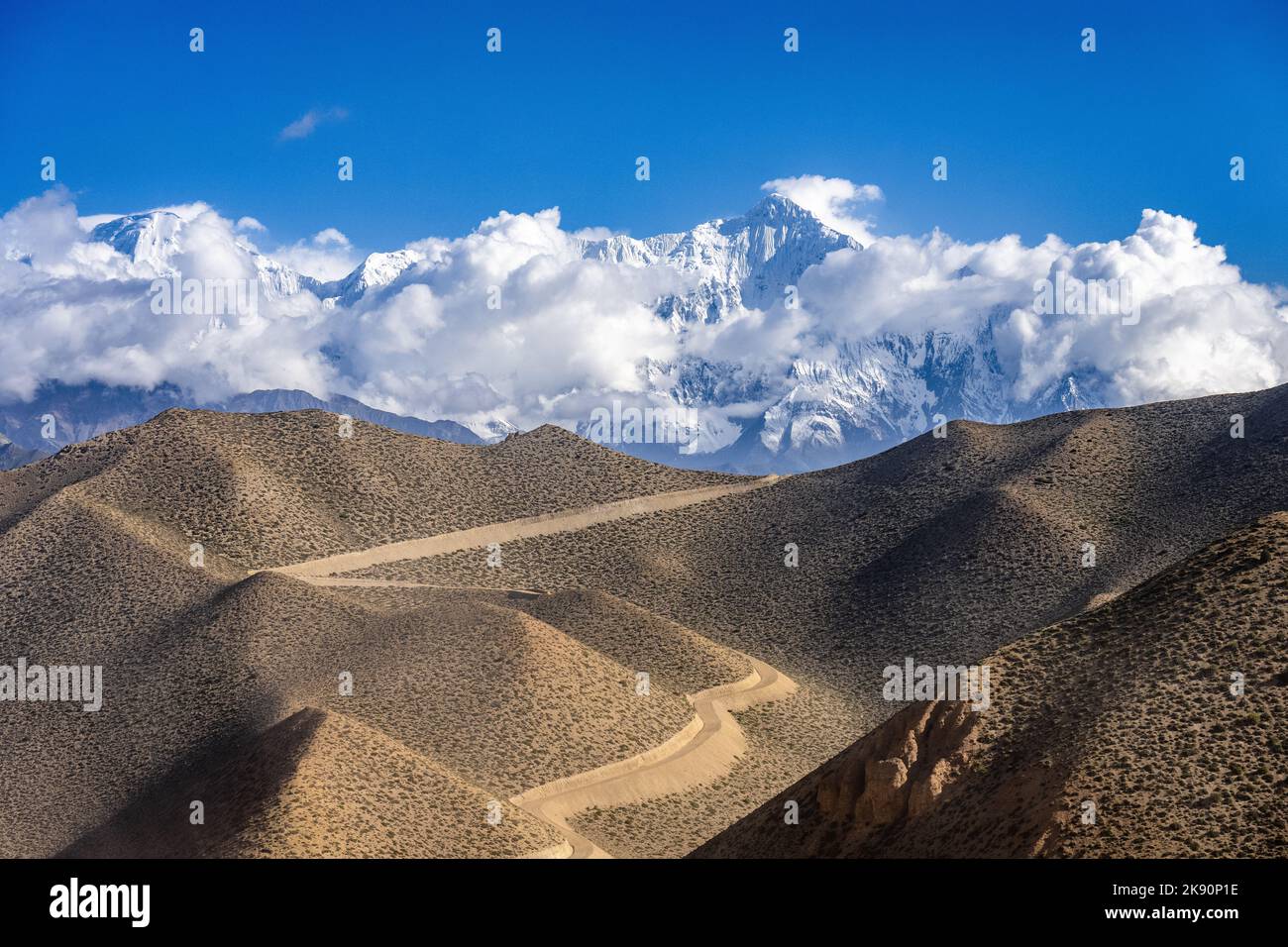 The trails on the Annapurna and Nilgiri mountain ranges in the Himalayas, Nepal Stock Photo