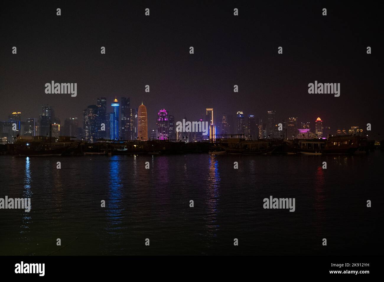 Doha qatar skyline hi-res stock photography and images - Alamy