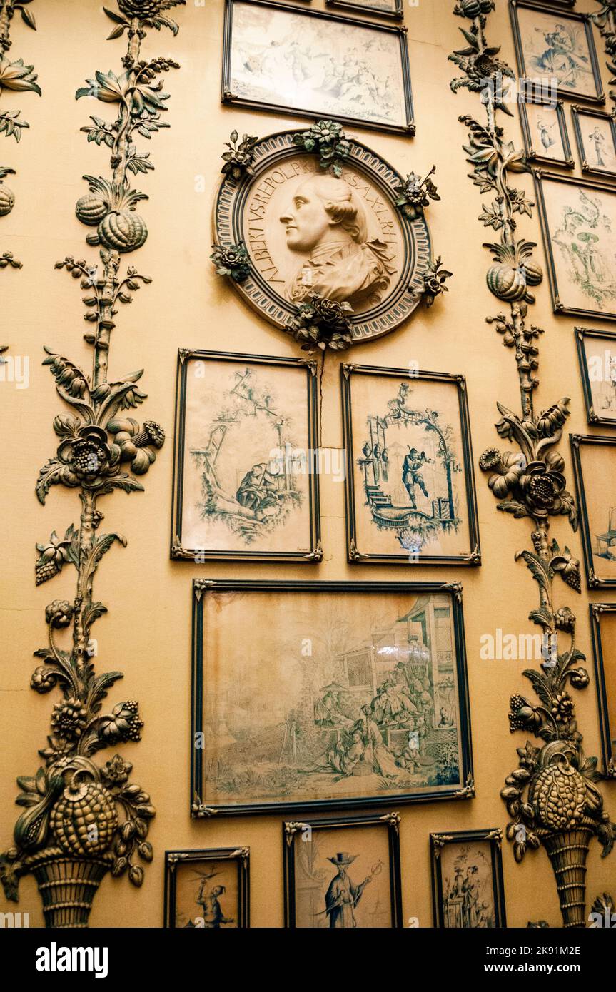 Porcelain Room at Schloss Schönbrunn Palace that was the writing room ...