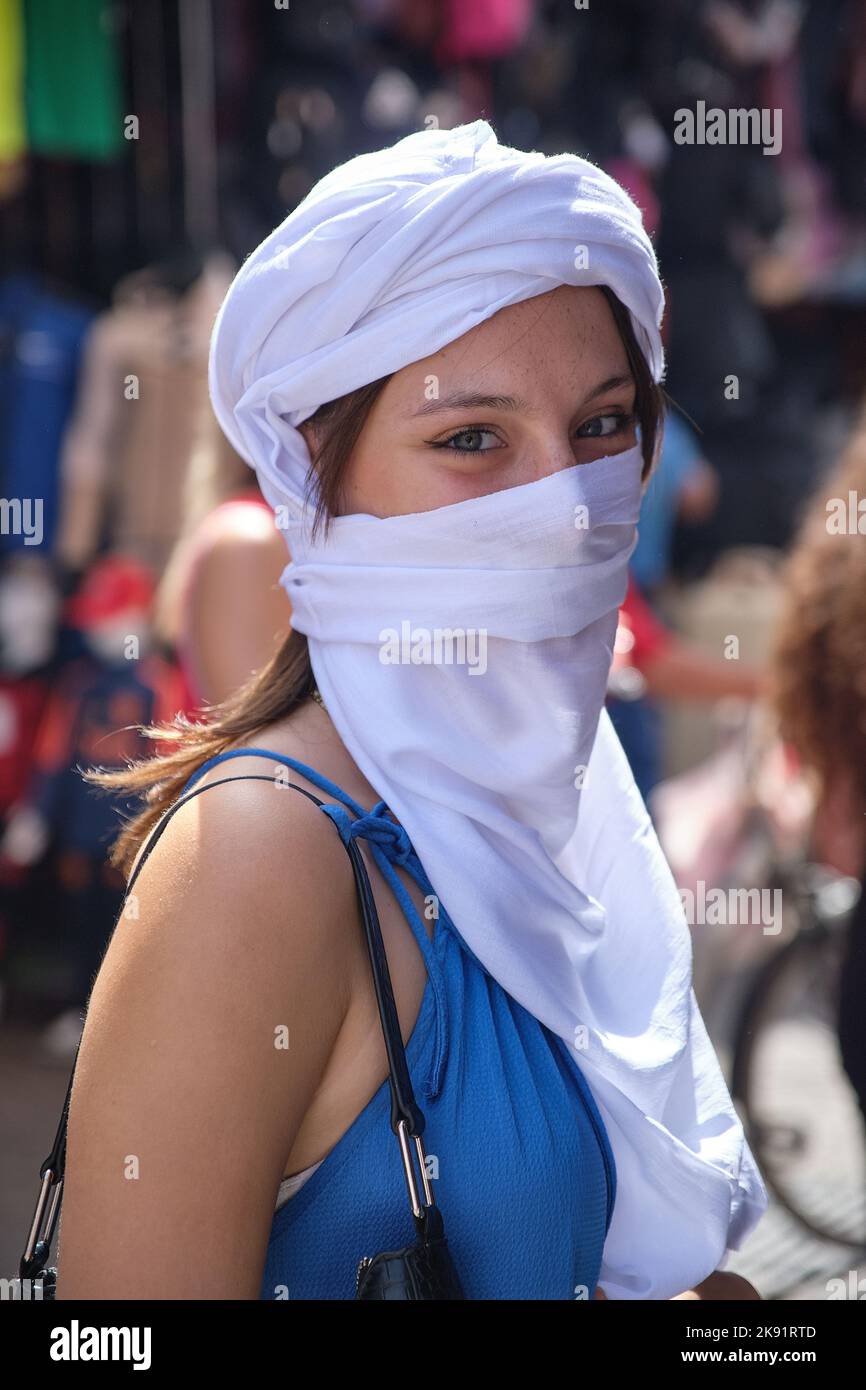 head dress souk souks marrakech cultural appropriation Stock Photo Alamy