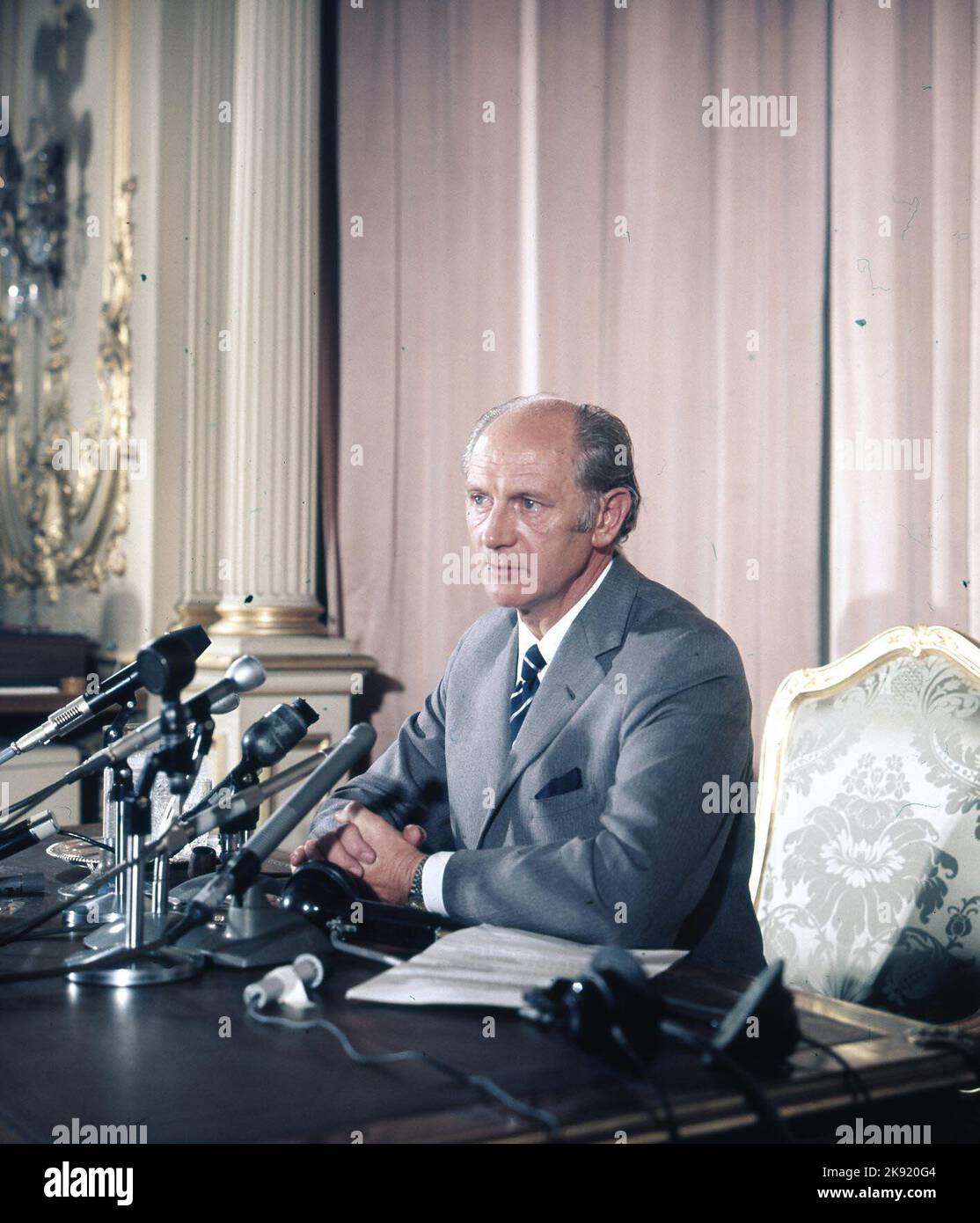 September 27, 1971, London, England, United Kingdom: Prime Minister of Britain, JACK HEATH, along with BRIAN FAULKNER of Northern Ireland and JOHN LYNCH of the Irish Republic met to talk over the Ulster crisis. Prime Minister Heath was the host at his country residence. ( Credit Image: © Kevin McKiernan/ZUMA Press Wire). Stock Photo