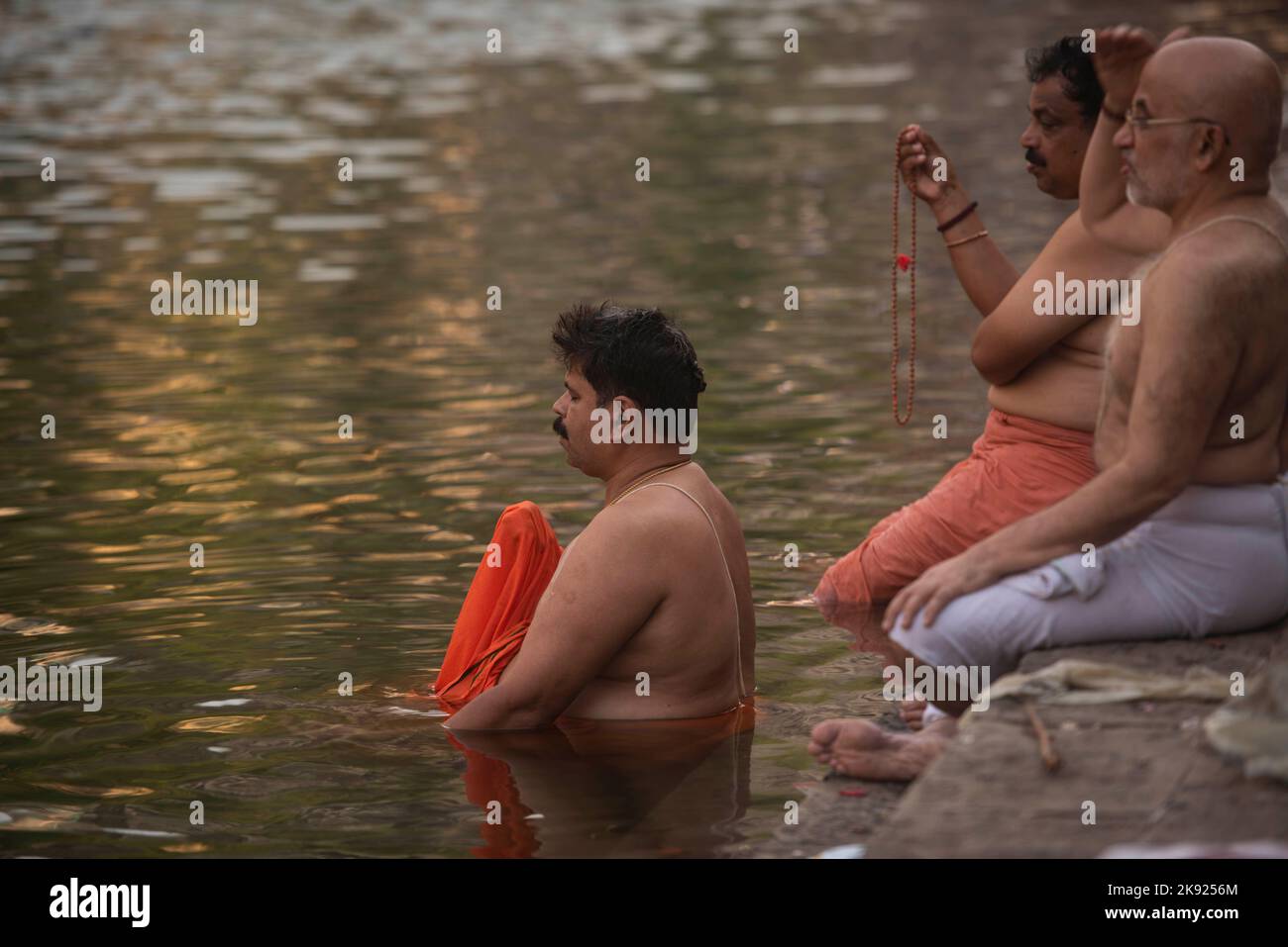 Mumbai, India. 25th Oct, 2022. MUMBAI, INDIA - OCTOBER 25: Indian Hindu ...