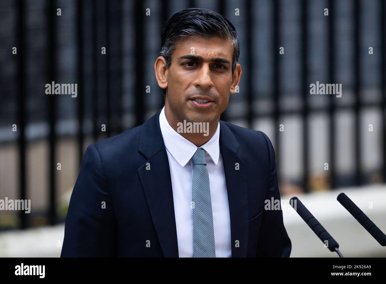London, UK. 25th Oct, 2022. Rishi Sunak makes his first speech as