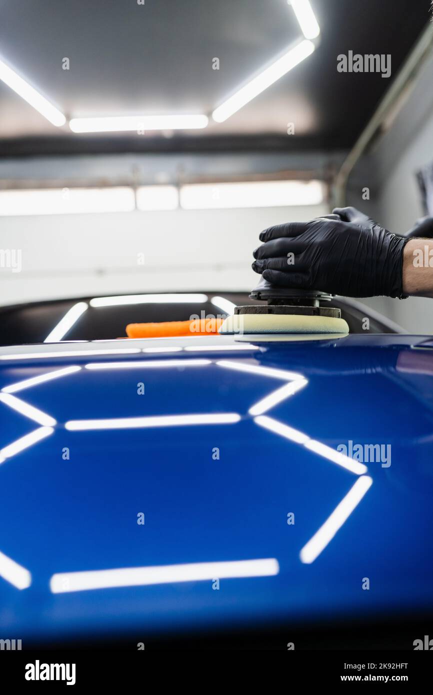 Sealant car polishing with orbital polisher for remove scratches