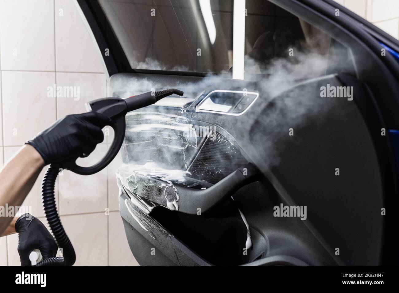 Steam car detailing hires stock photography and images Alamy