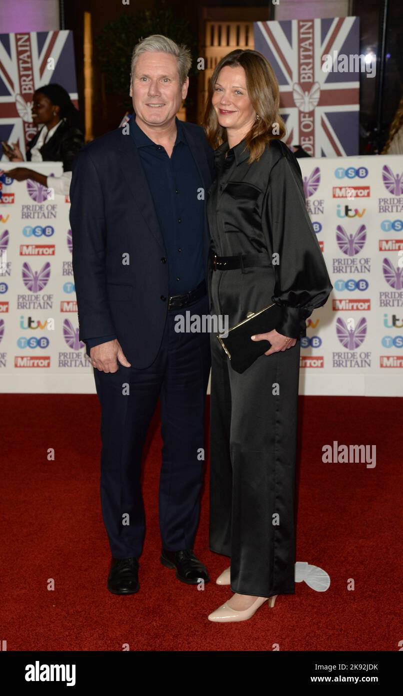 Photo Must Be Credited ©Alpha Press 078237 24/10/2022 Keir Starmer and his wife Victoria The Daily Mirror Pride of Britain Awards 2022 In London Stock Photo