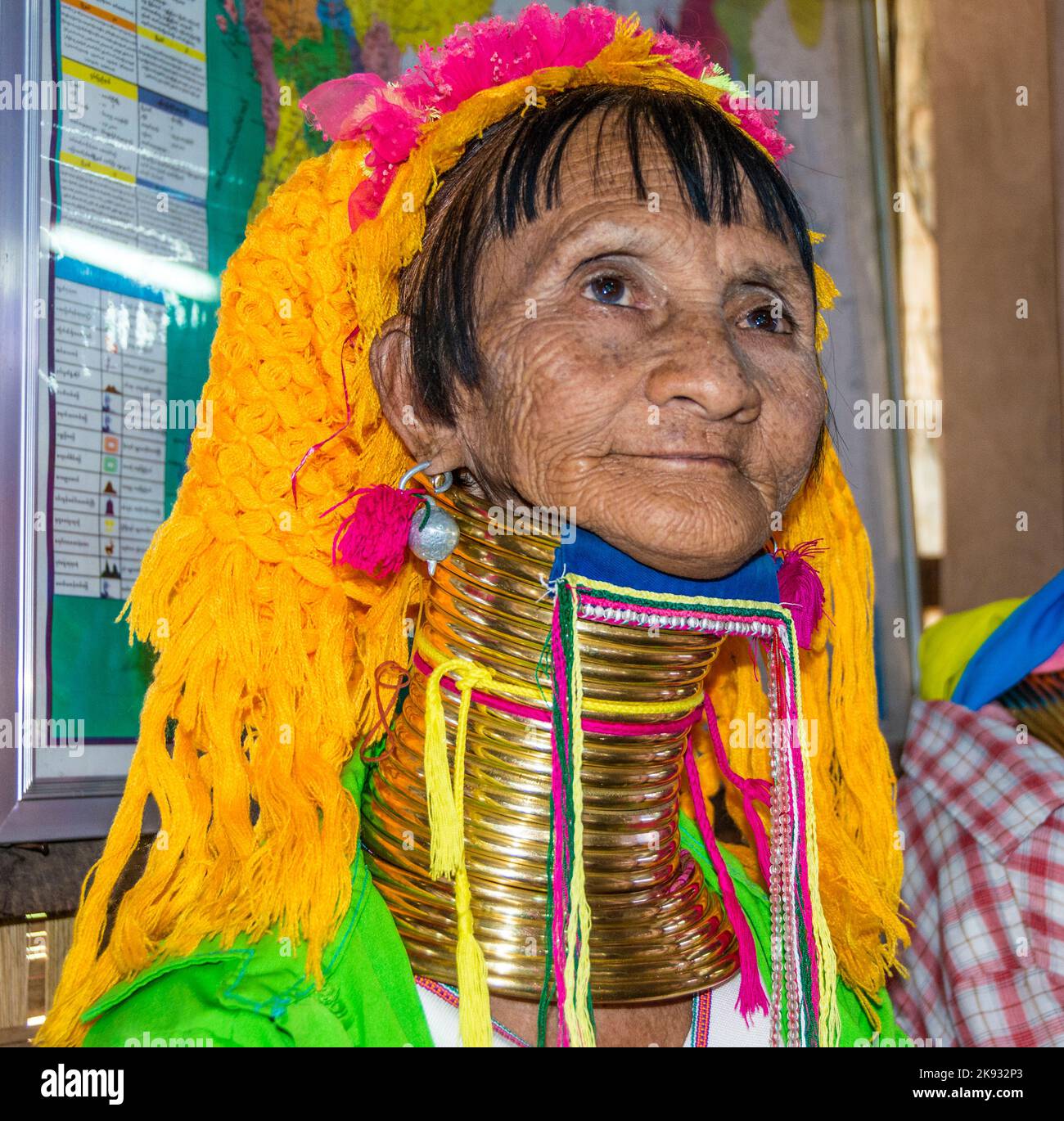 NYAUNG SHWE, MYANMAR - AUG 16, 2015: portrait of Padaung tribe woman in Nyaungshwe, Myanmar. Padaung is a Shan term for the Kayan Lahwi people. Stock Photo